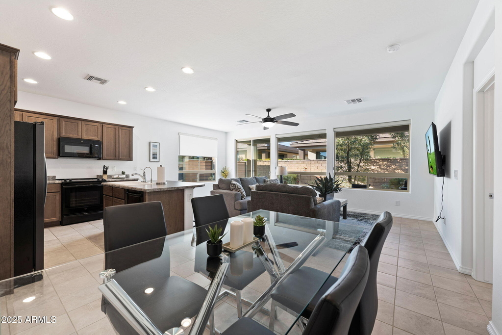 678 E Cobble Stone Drive - Photo 5