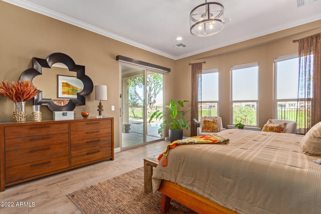 628 E Peach Tree Street - Photo 17