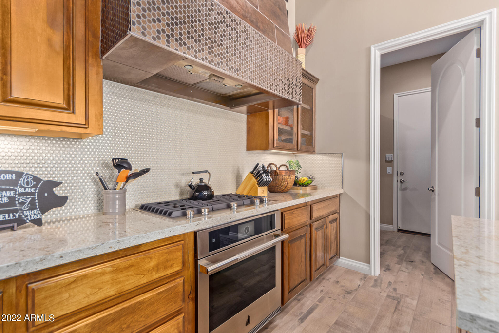 628 E Peach Tree Street - Photo 14