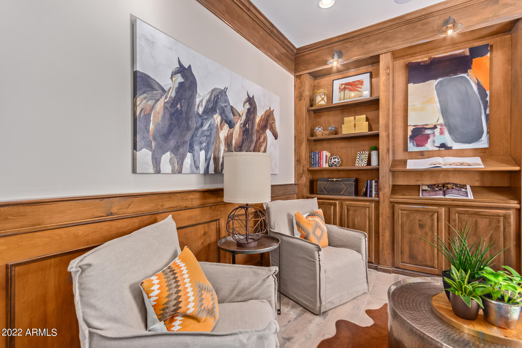 628 E Peach Tree Street - Photo 6