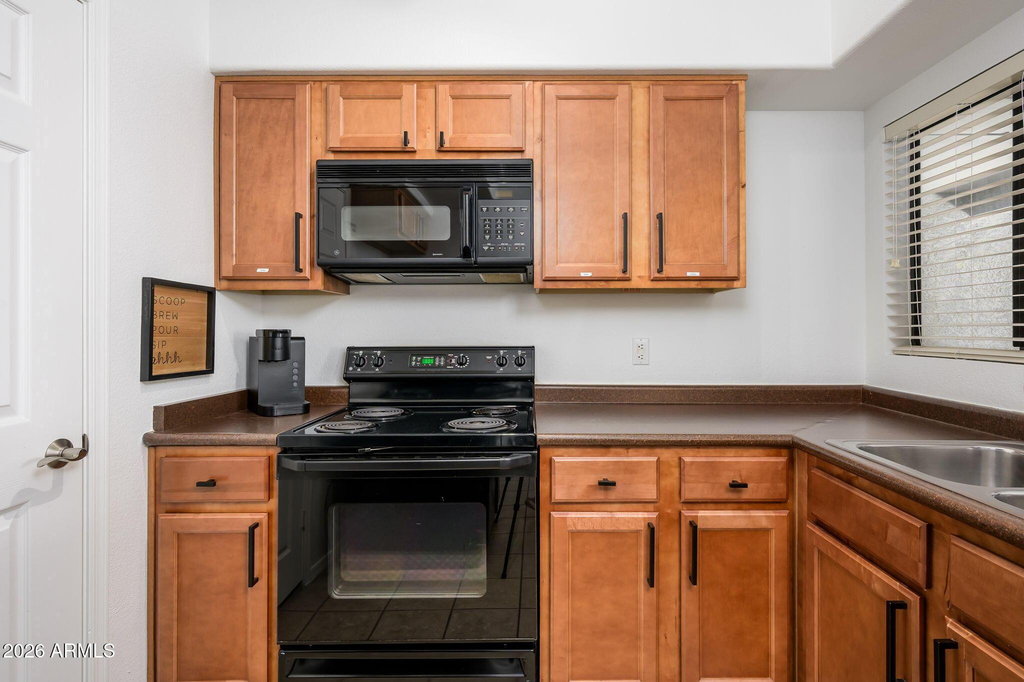 15095 N Thompson Peak Parkway - Photo 11