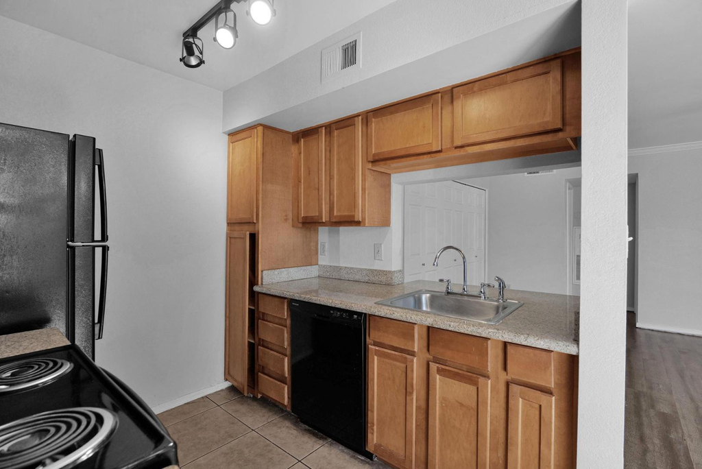 3600 N Hayden Road - Photo 11