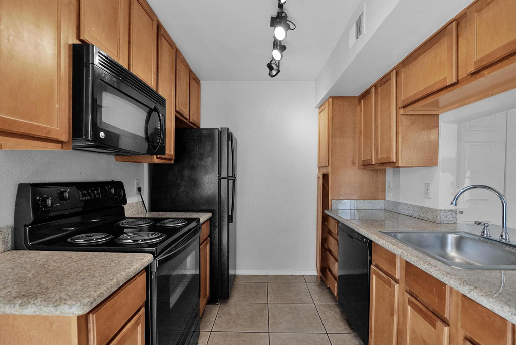 3600 N Hayden Road - Photo 9
