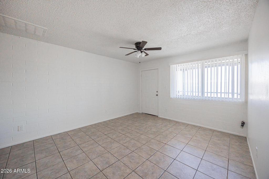 1915 N 26th Place - Photo 5