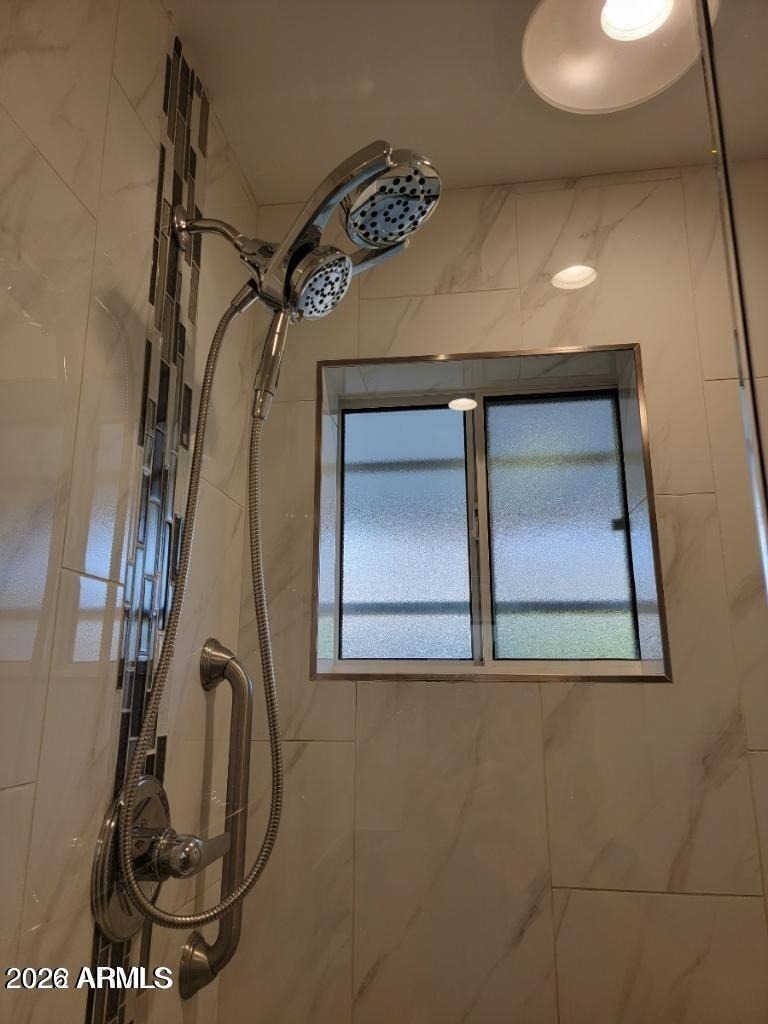 4242 N 31st Place - Photo 16