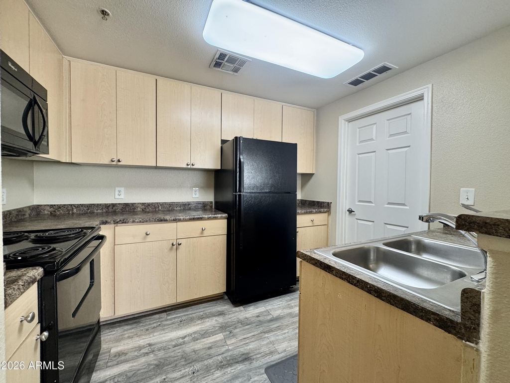 18416 N Cave Creek Road - Photo 0