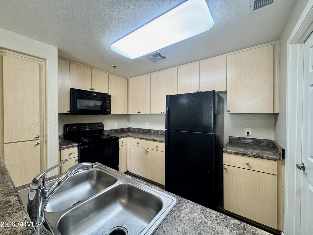 18416 N Cave Creek Road - Photo 2