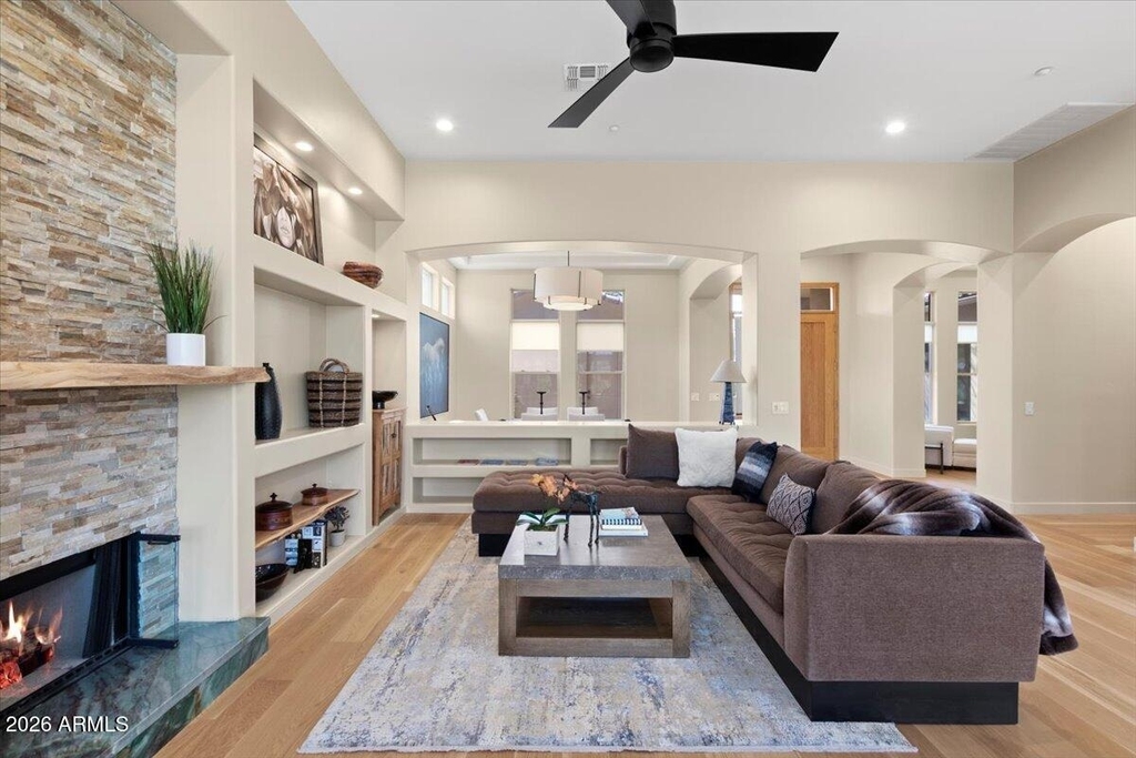 33667 N 78th Place - Photo 4