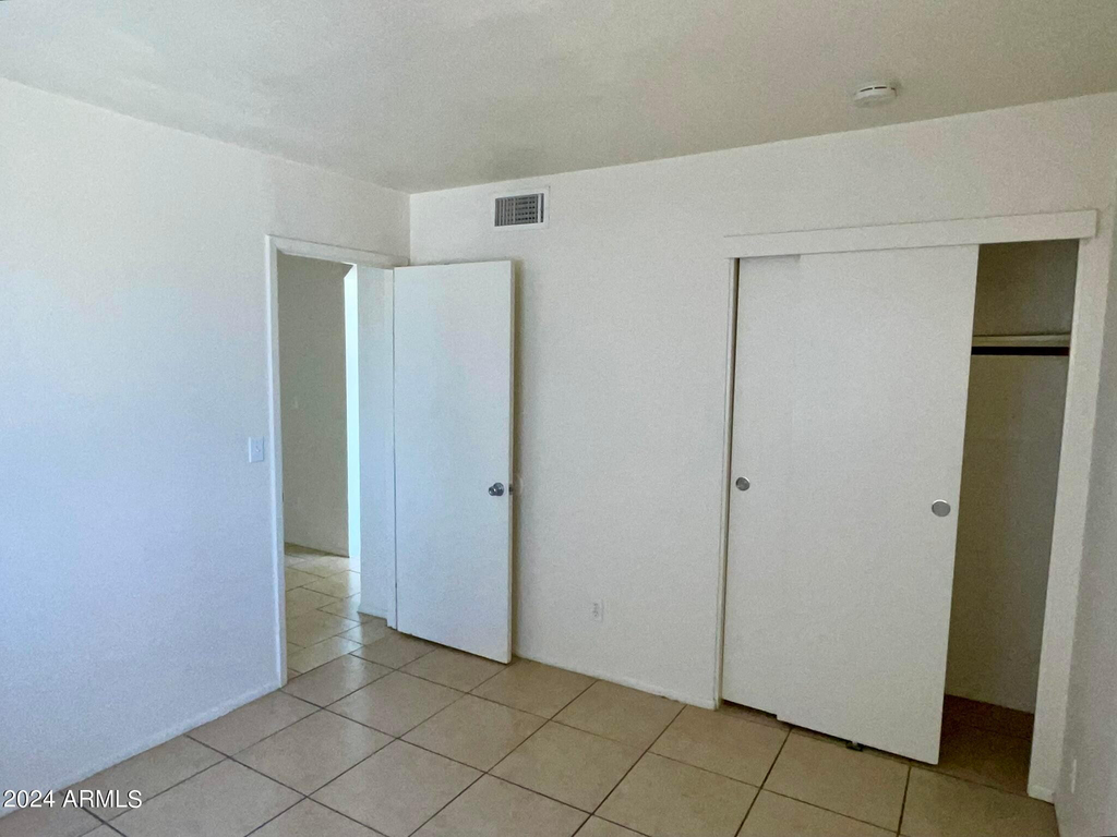 2417 W Campbell Avenue - Photo 7