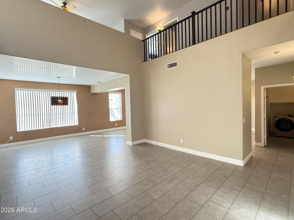 6425 W Desert Hollow Drive - Photo 2