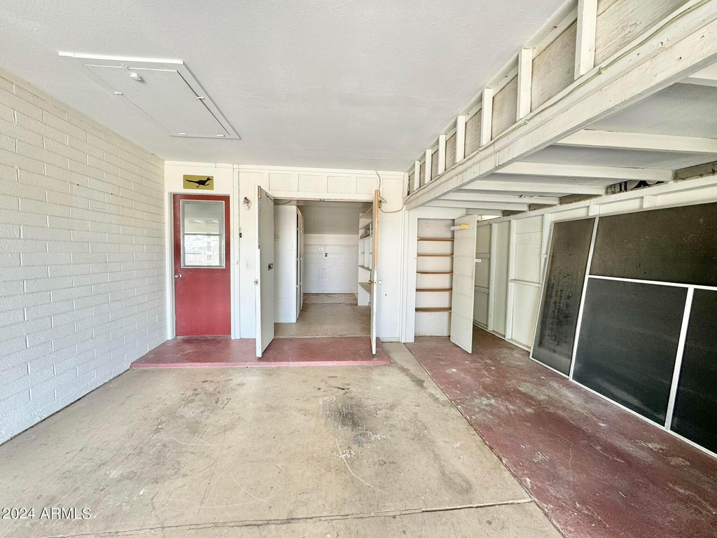 11013 N 110th Drive - Photo 3