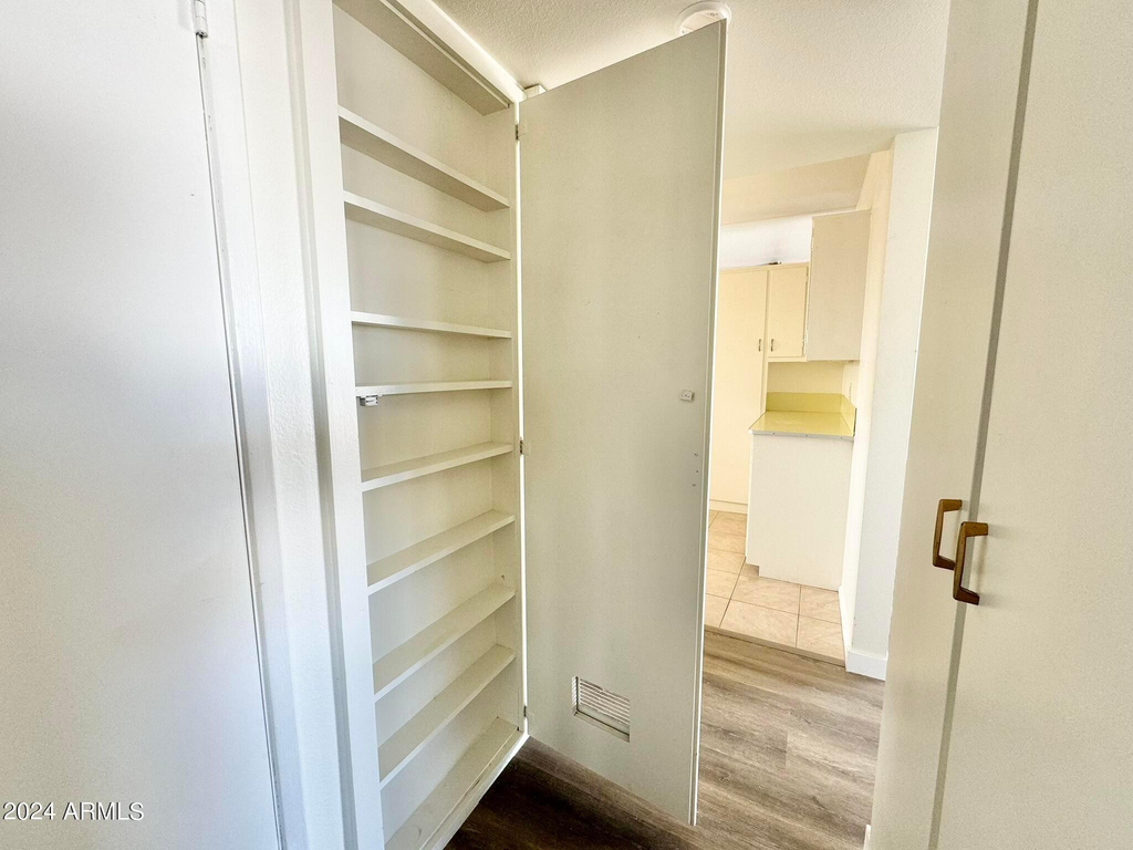 11013 N 110th Drive - Photo 11