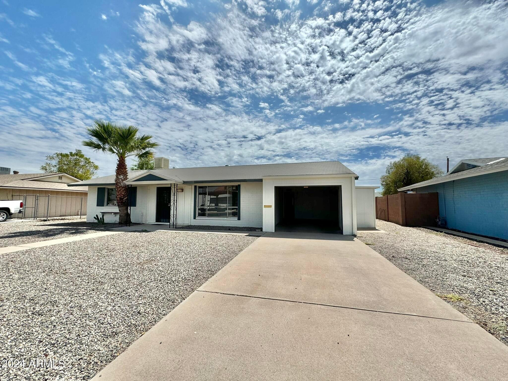 11013 N 110th Drive - Photo 7