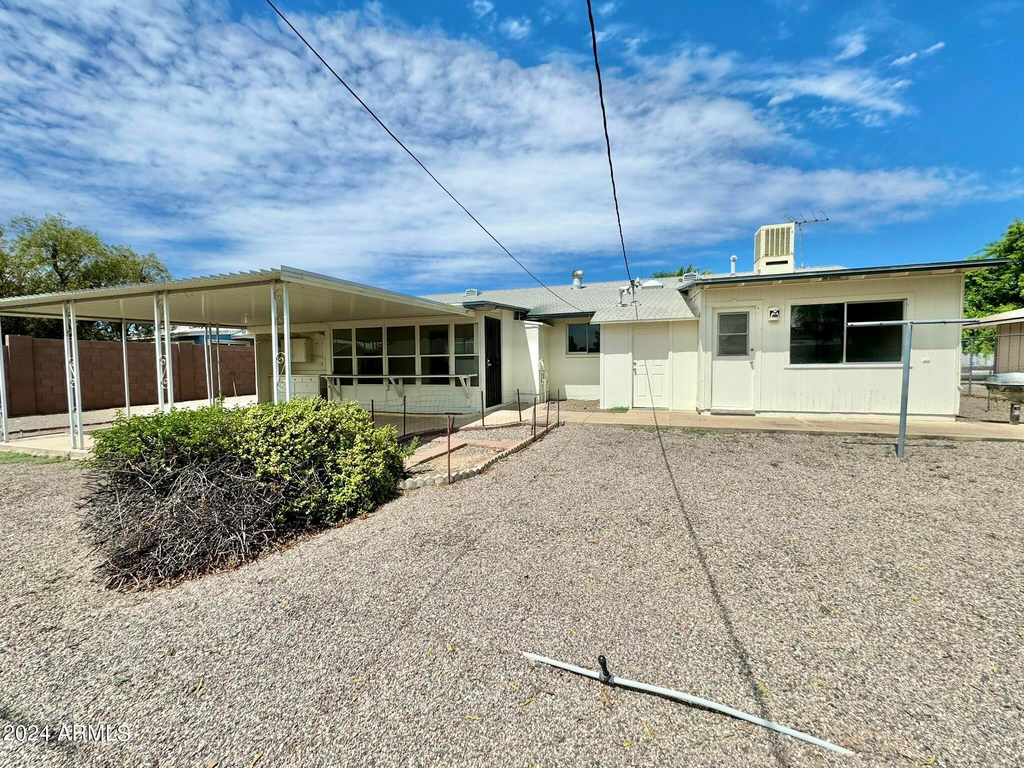 11013 N 110th Drive - Photo 4