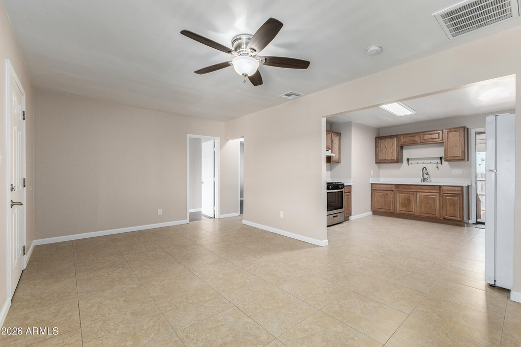 12817 W Cottonwood Street - Photo 5