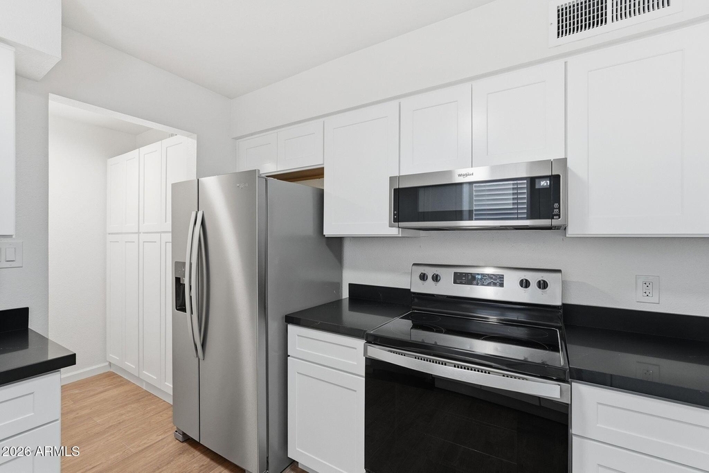 231 N Robson Street - Photo 10