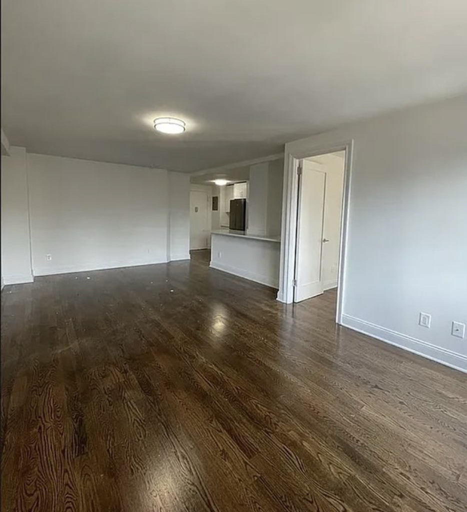 400 East 88th Street - Photo 1