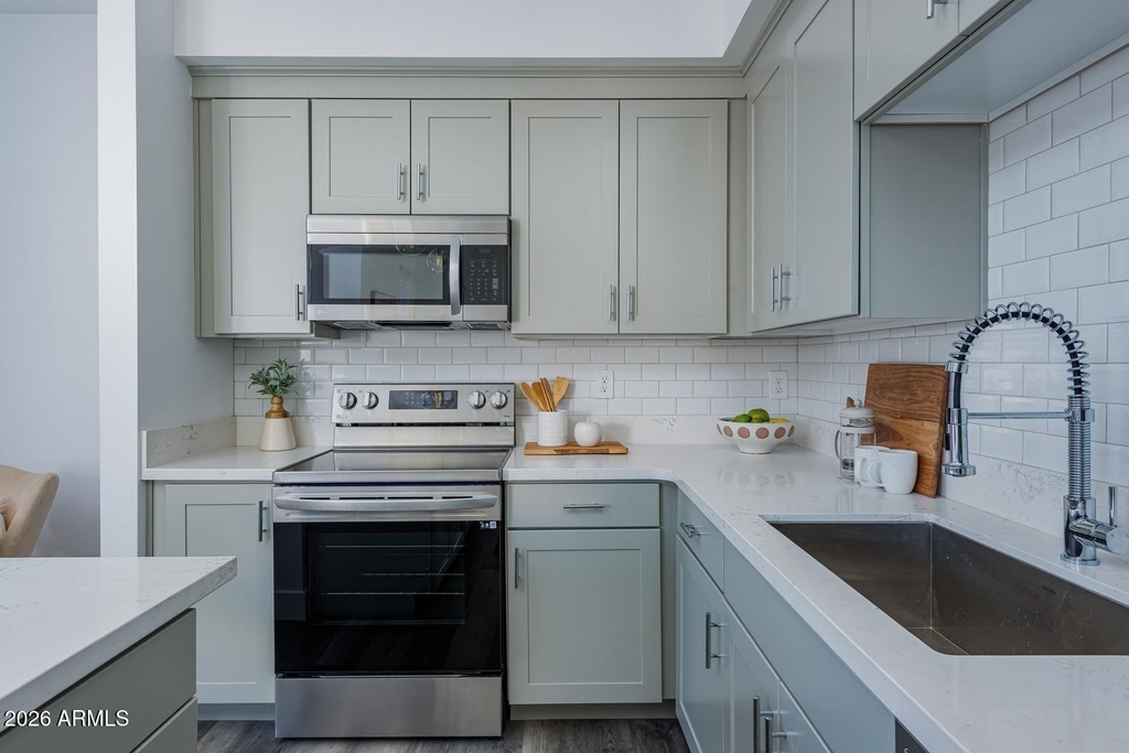 1349 W Osborn Road - Photo 6