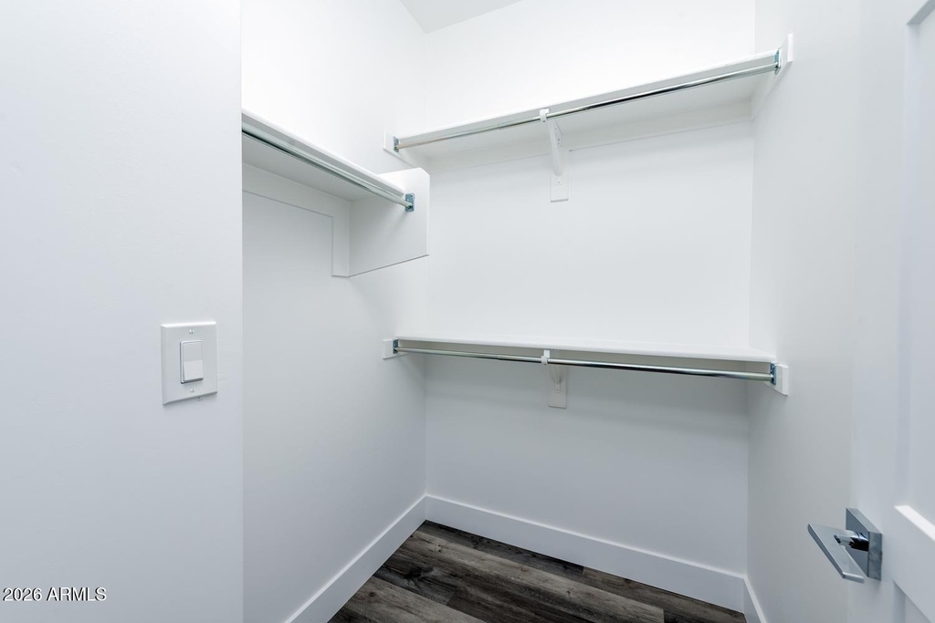 1349 W Osborn Road - Photo 8