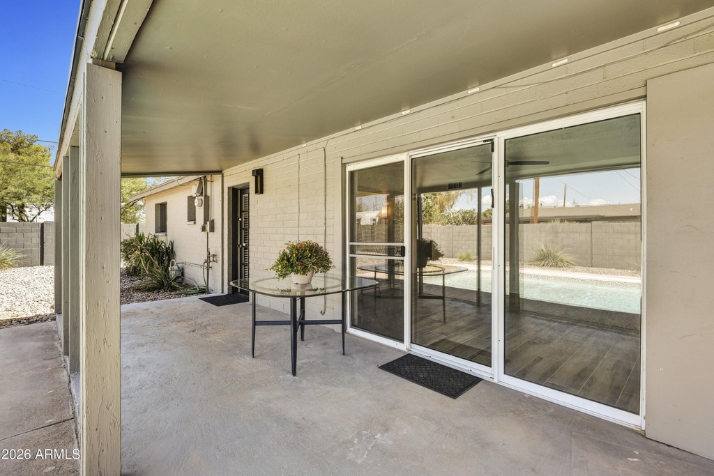 1986 E Palmcroft Drive - Photo 15