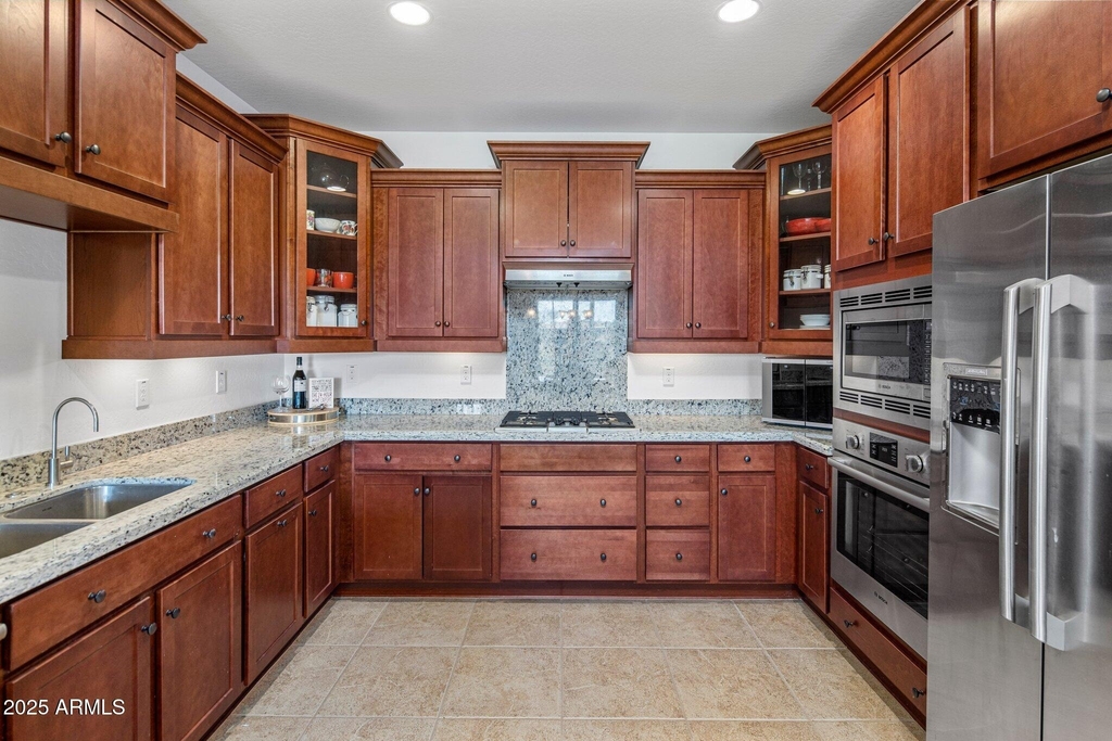 10260 E White Feather Lane - Photo 2