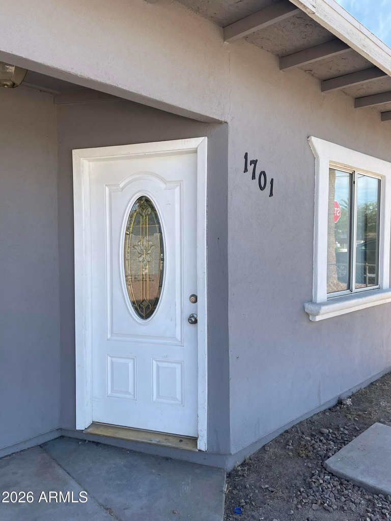 1701 E Harvard Street - Photo 0