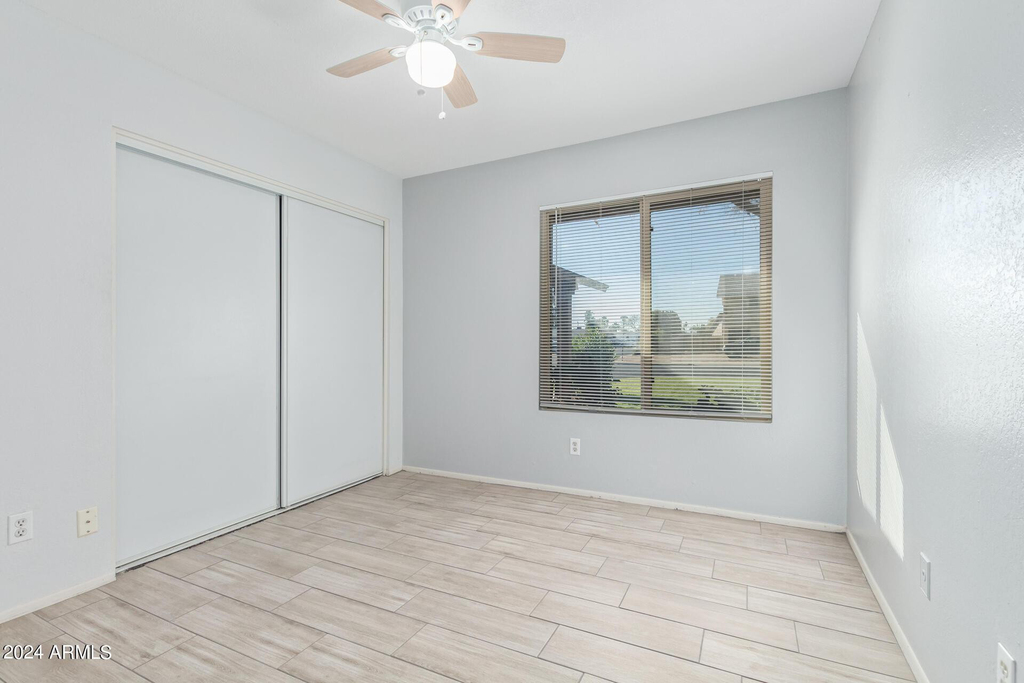14237 N 41st Drive - Photo 9