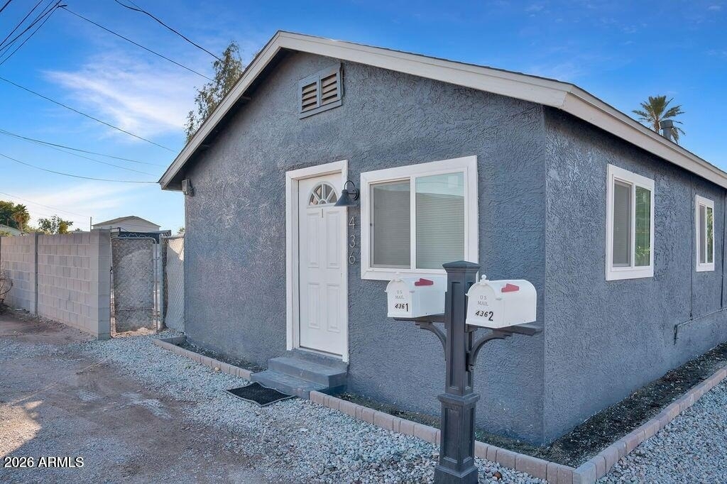 436 S Oregon Street - Photo 1