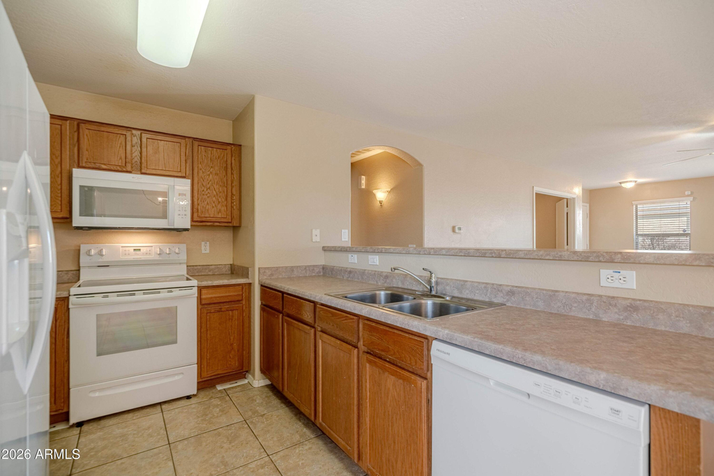 23985 W Pecan Road - Photo 11