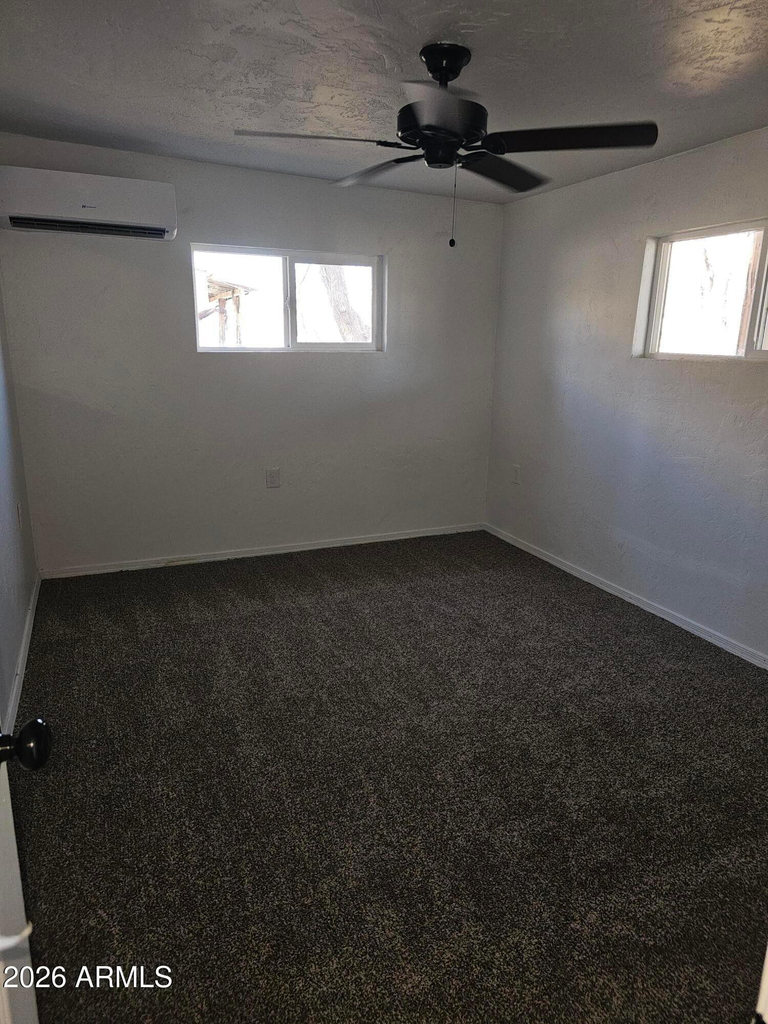 872 W 92 Highway - Photo 4