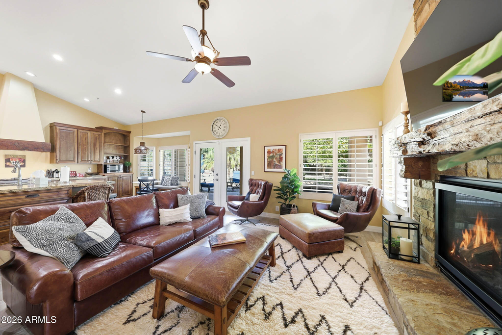 7642 E Hartford Drive - Photo 6