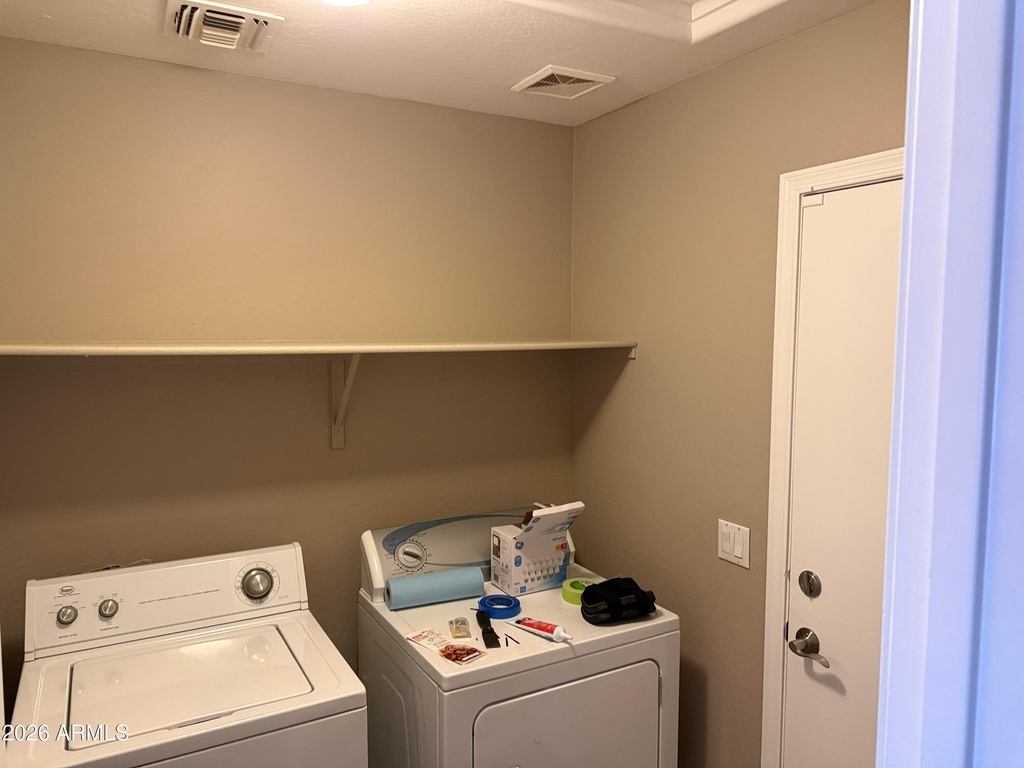 816 W Mid Way Street - Photo 16