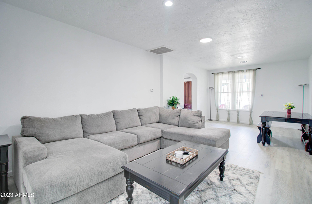 258 S Sutherland Street - Photo 13