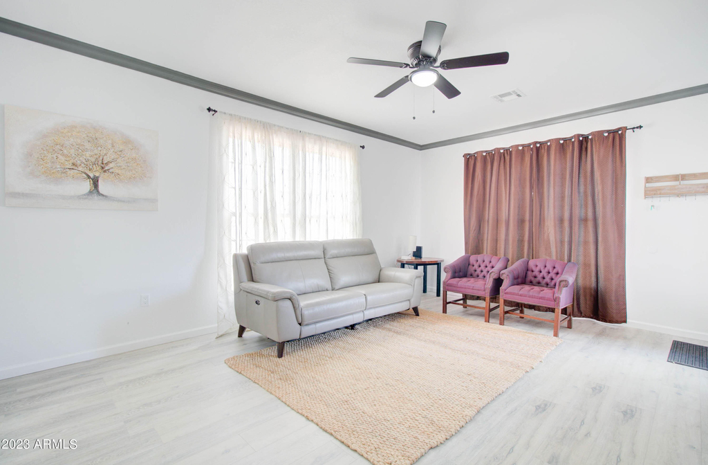 258 S Sutherland Street - Photo 7