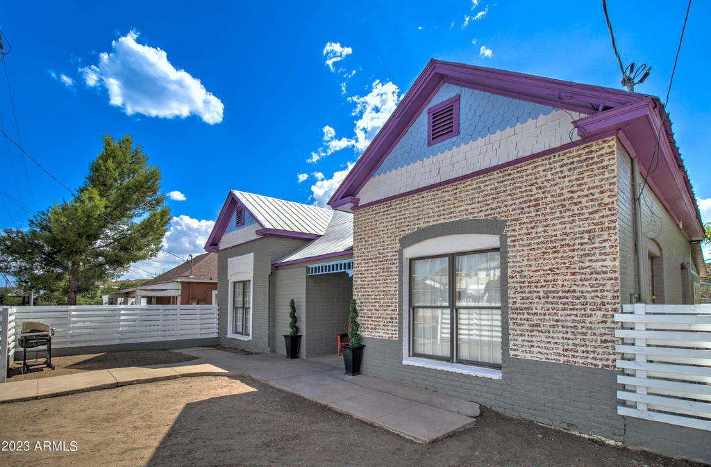 258 S Sutherland Street - Photo 32