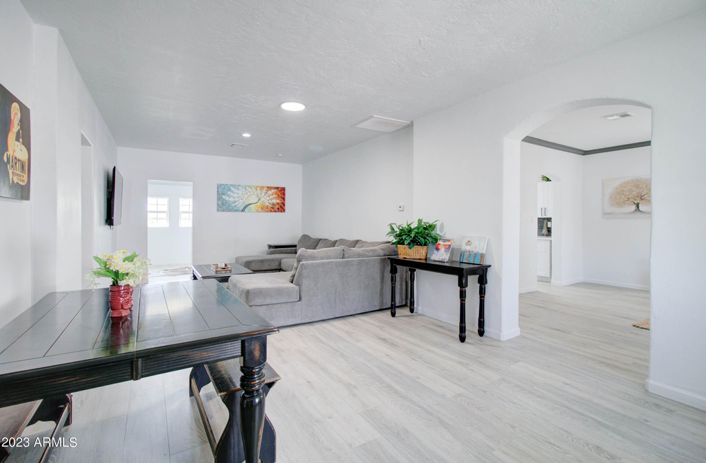 258 S Sutherland Street - Photo 12