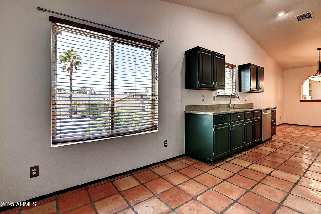 14004 N Sussex Place - Photo 15