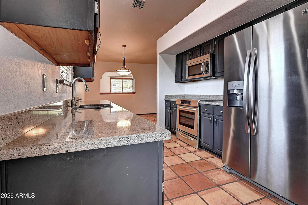 14004 N Sussex Place - Photo 2
