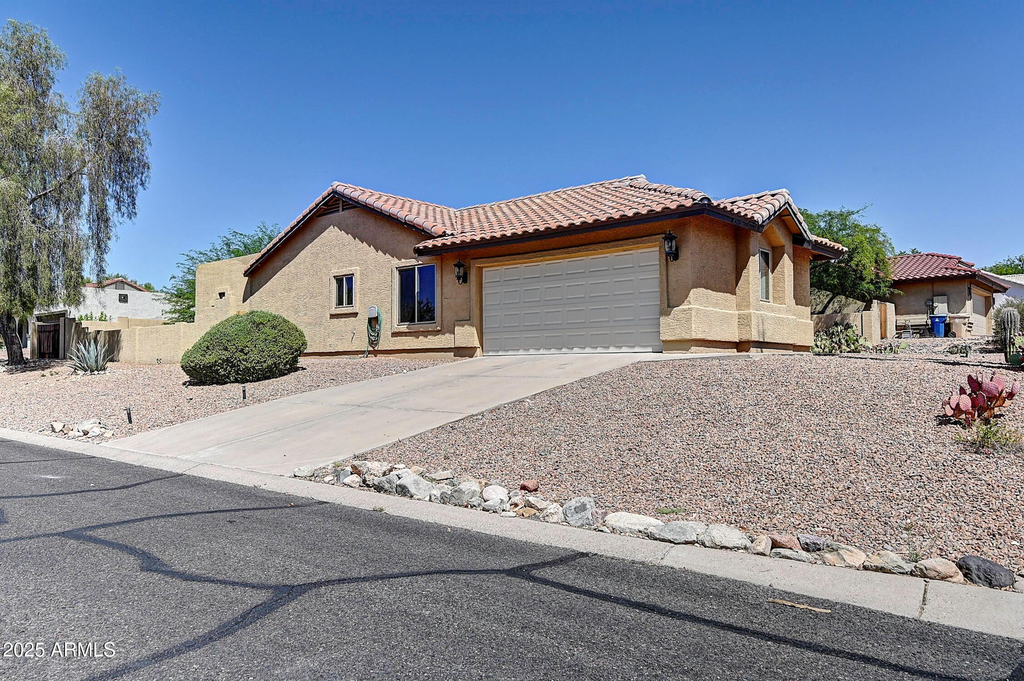 14004 N Sussex Place - Photo 1