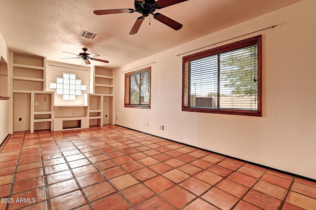 14004 N Sussex Place - Photo 16