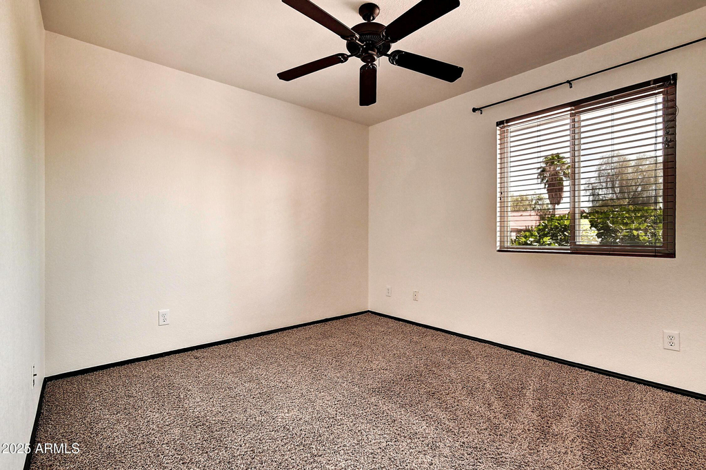 14004 N Sussex Place - Photo 21