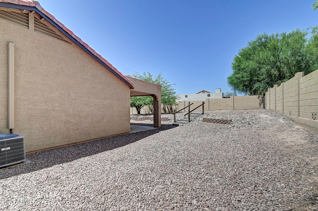 14004 N Sussex Place - Photo 33