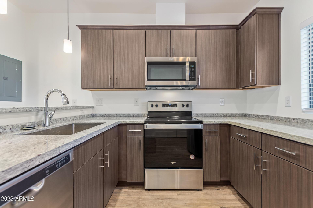 2063 E Lemon Street - Photo 9