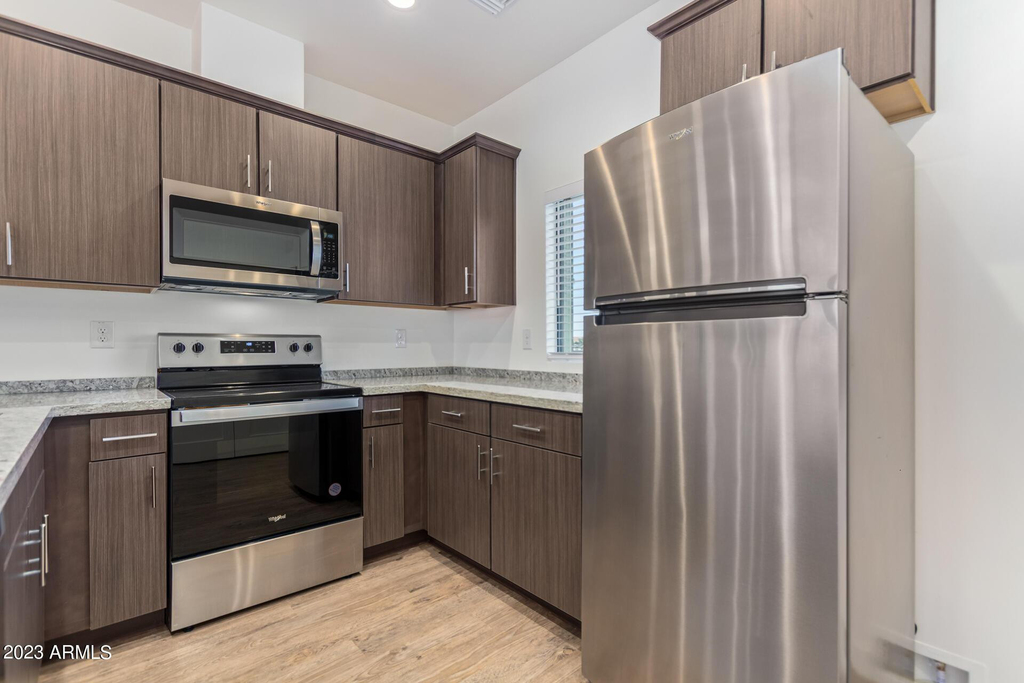 2063 E Lemon Street - Photo 10