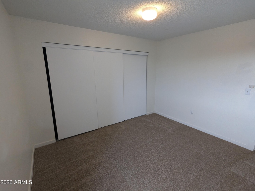 461 W Holmes Avenue - Photo 3