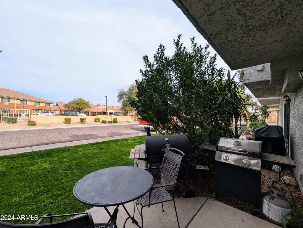 18239 N 40th Street - Photo 3