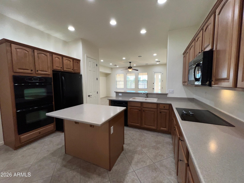 14313 W Alvarado Drive - Photo 5