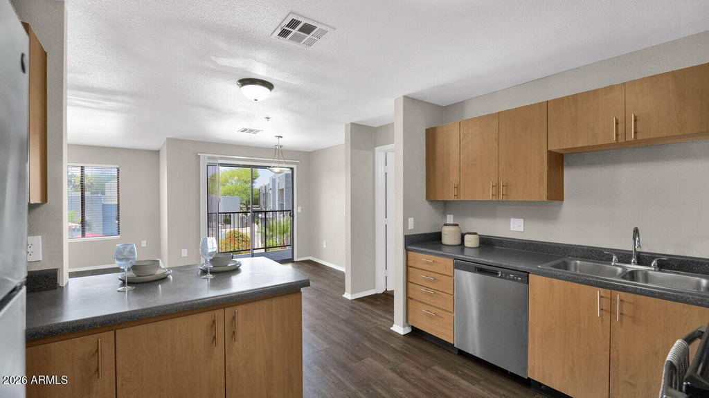 5611 S 32nd Street - Photo 7