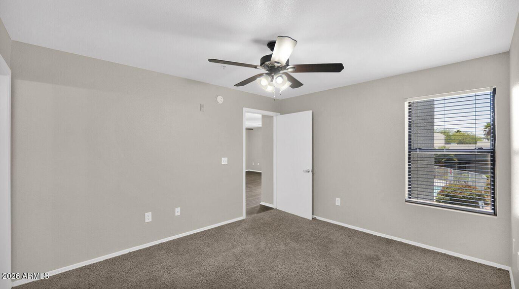 5611 S 32nd Street - Photo 11