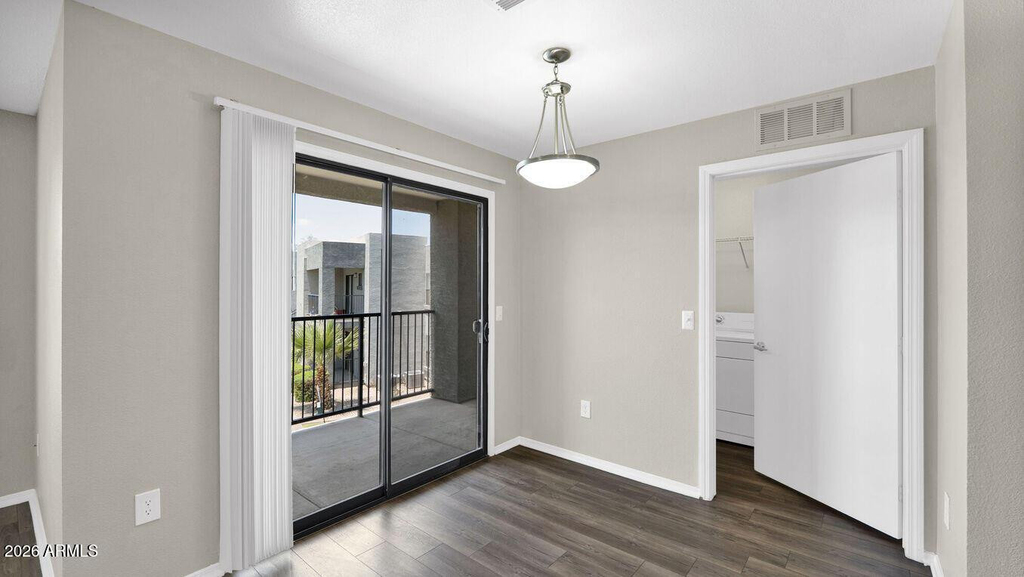 5611 S 32nd Street - Photo 4